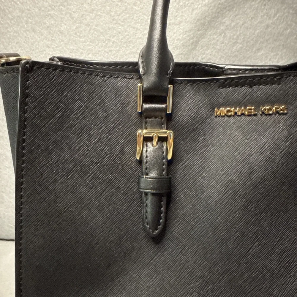 Michael Kors Sallie Medium Satchel WITHOUT‎ pouch Insert